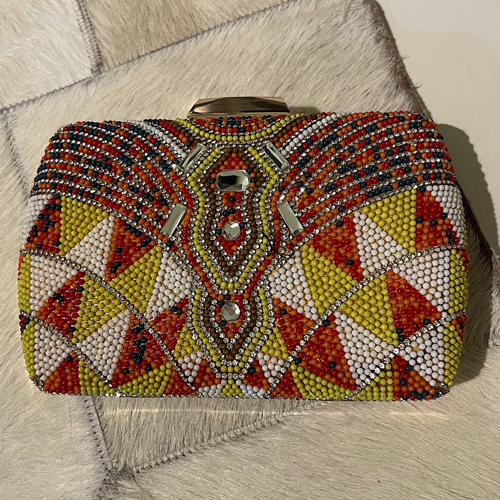 Rhinestone clutch bag yellow. Perfect for occasion